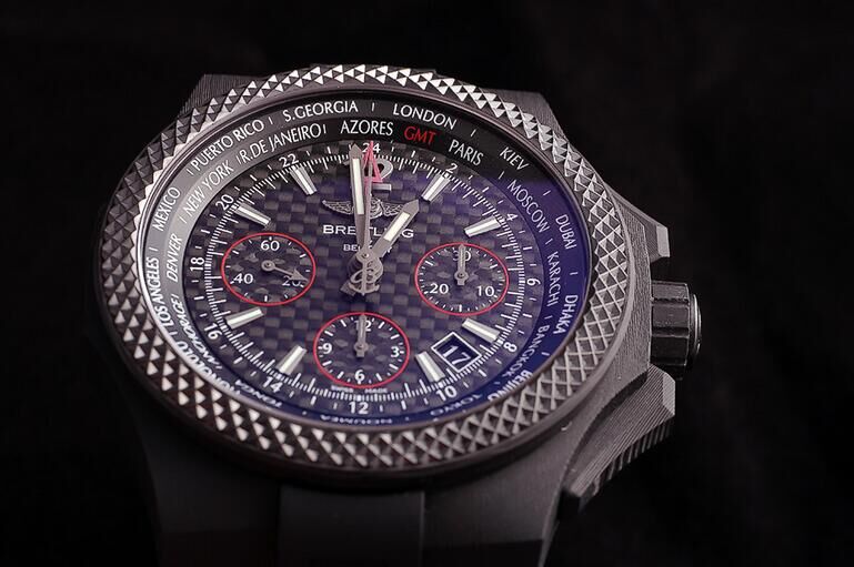 Breitling Bentley GMT B04 S Carbon