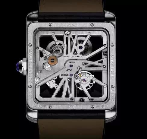 The skeleton dial presents the high level of craftsmanship of watchmaking of Cartier.
