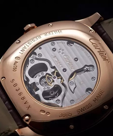 The precise movement could be viewed through the transparent caseback.