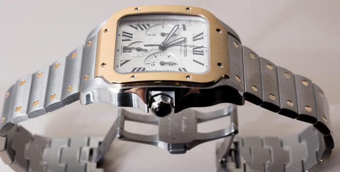 The integrated design of this Cartier is charming.