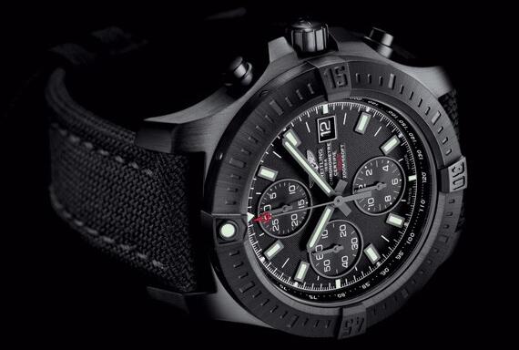 The all-black designed Breitling is a good choice for strong men.