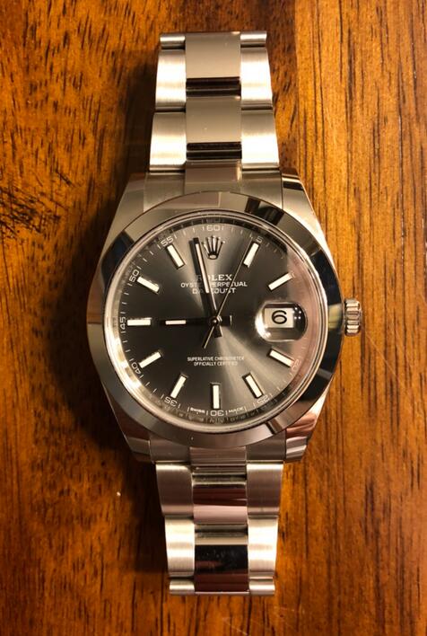 Swiss Rolex fake watches are elegant for men with grey color.