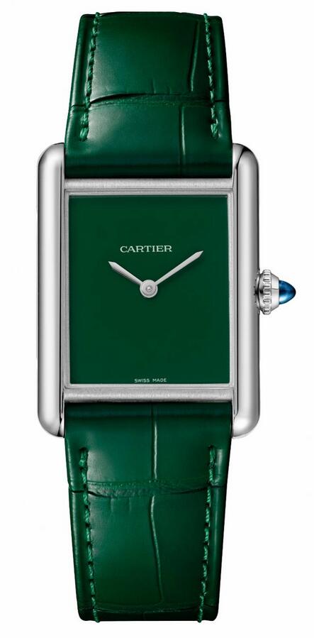 AAA knock-off watches are matched with green dials and green leather straps.